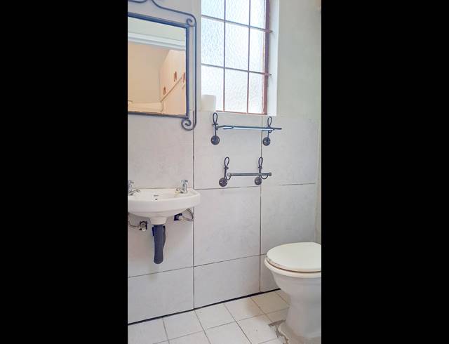2 bed property to rent in OBSERVATORY